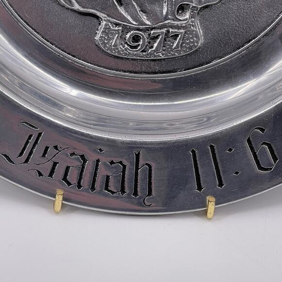 Vintage Wilton Armetale Pewter Plate 1977 A Child Shall Lead Them Isaiah 11:6 - Picture 6 of 13
